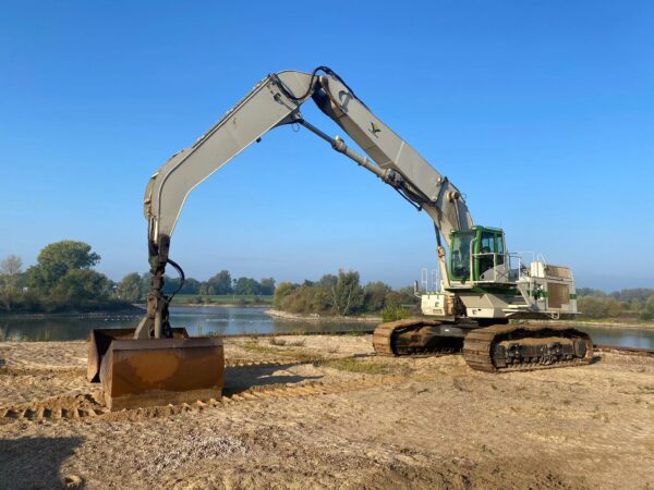 Buy Caterpillar 365CL excavator | Material Handling | CE certified / EPA certified - Image 13