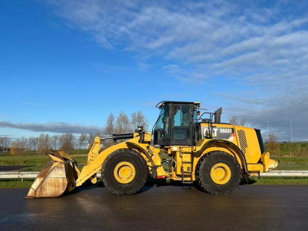 Caterpillar 966M Loader for sale | 3th function High lift wheel Loader - Image 4