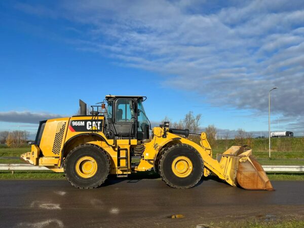 Caterpillar 966M Loader for sale | 3th function High lift wheel Loader - Image 5