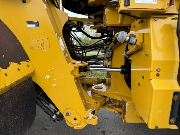 Caterpillar 980M Loader For Sale - Image 6