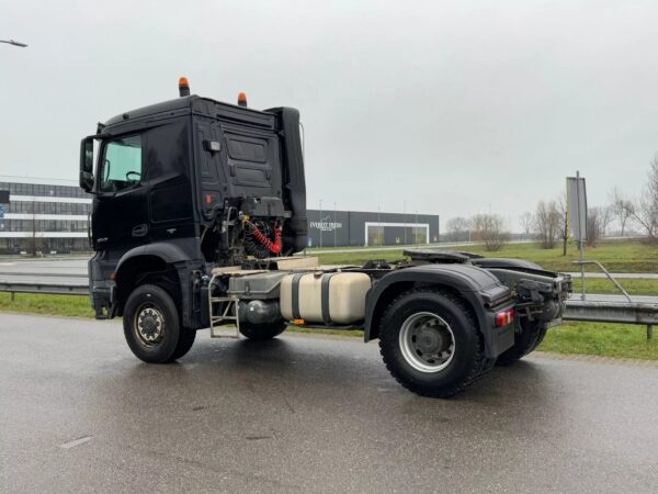 Mercedes Benz Arocs 2043 Tractor 4×4 Head Tractor Unit - Image 3