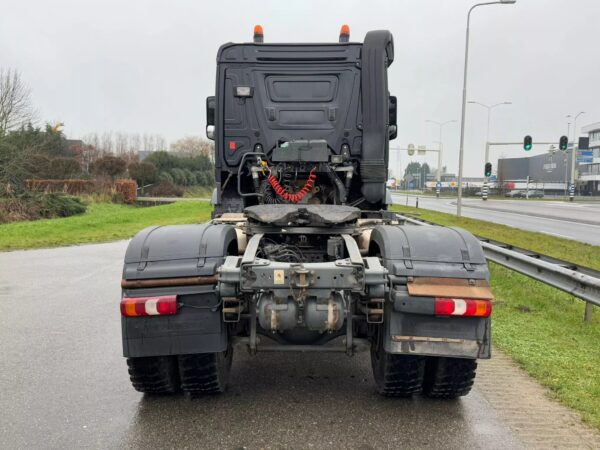 Mercedes Benz Arocs 2043 Tractor 4×4 Head Tractor Unit - Image 14