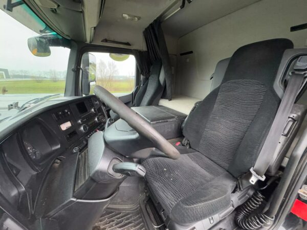 Mercedes Benz Arocs 2043 Tractor 4×4 Head Tractor Unit - Image 7