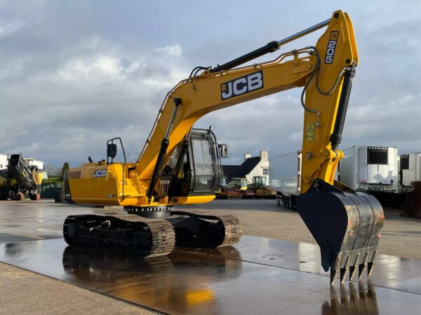 Buy JCB 205 crawler excavator - Image 3