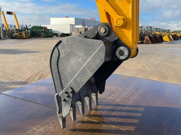 Buy JCB 205 crawler excavator - Image 8