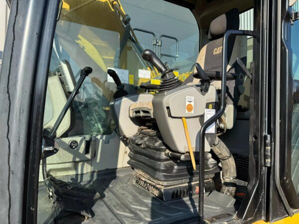 Buy Caterpillar 320EL Excavator - Image 4
