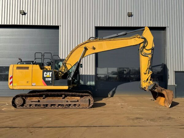 Buy Caterpillar 320EL Excavator - Image 2