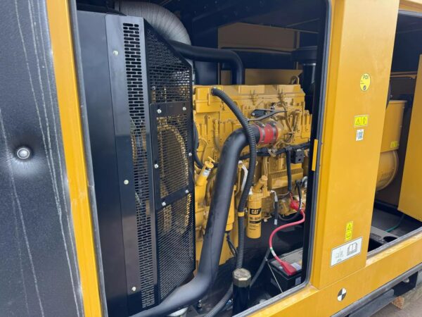 CAT DE400E0 C13 400 kVA Generator for sale | New and unused - Image 6