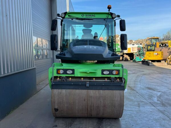 Bomag BW174 AP-4i Double drum roller - Image 15