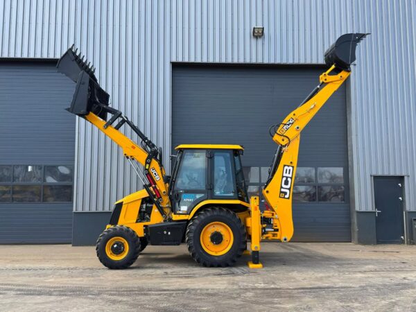 JCB 3DX (3CX) Plus 4×4 4-1 Bucket, Hammerlines Backhoe - Image 2