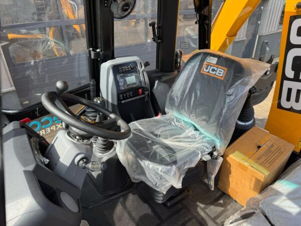 JCB 3DX (3CX) Plus 4×4 4-1 Bucket, Hammerlines Backhoe - Image 9