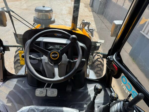 JCB 3DX (3CX) Plus 4×4 4-1 Bucket, Hammerlines Backhoe - Image 10