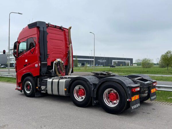 Volvo FH16 650 6×4 Tractor Unit - Image 18