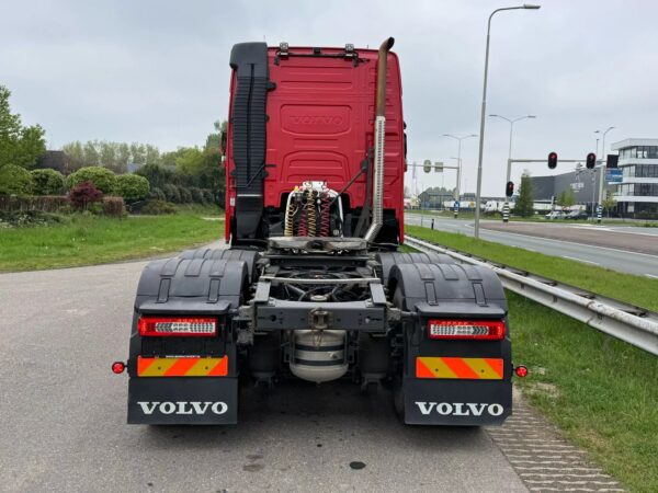 Volvo FH16 650 6×4 Tractor Unit - Image 5