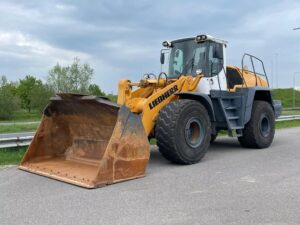 Liebherr L580 Loader For Sale