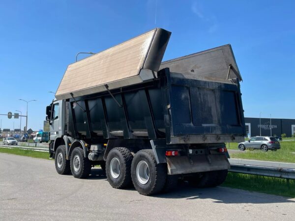 Buy Mercedes Benz Actros 4150 V8 / manual / 3 pedals Tipper - Image 9