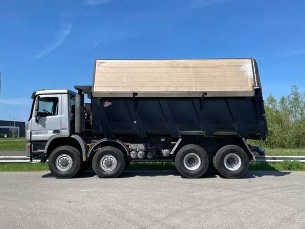 Buy Mercedes Benz Actros 4150 V8 / manual / 3 pedals Tipper - Image 7