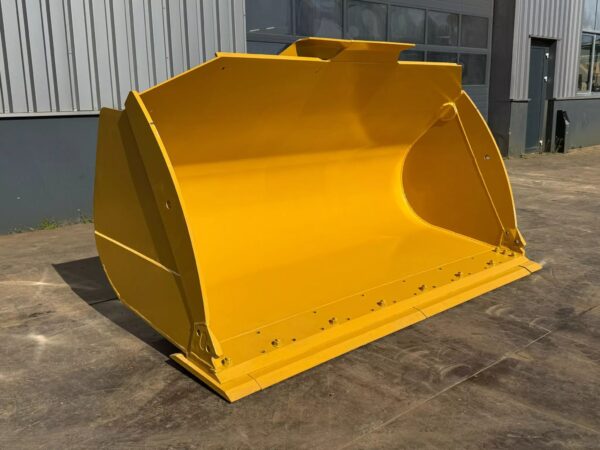 Buy CAT 950 Loader Bucket , 3.4m3,115in Attachment - Image 2