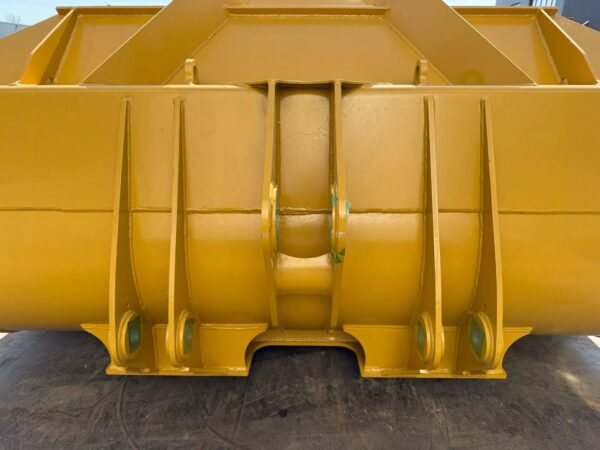 Buy CAT 950 Loader Bucket , 3.4m3,115in Attachment - Image 5