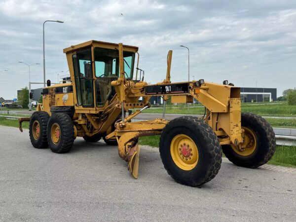 Caterpillar 140H Grader For Sale - Image 2