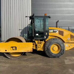 Buy Caterpillar CS64B Roller
