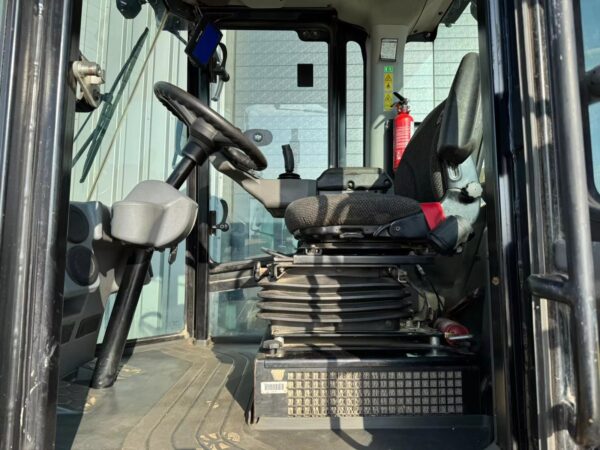Buy Caterpillar CS64B Roller - Image 9
