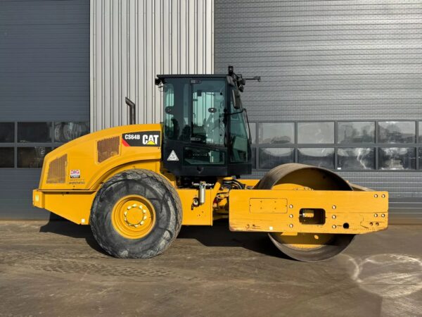 Buy Caterpillar CS64B Roller - Image 2