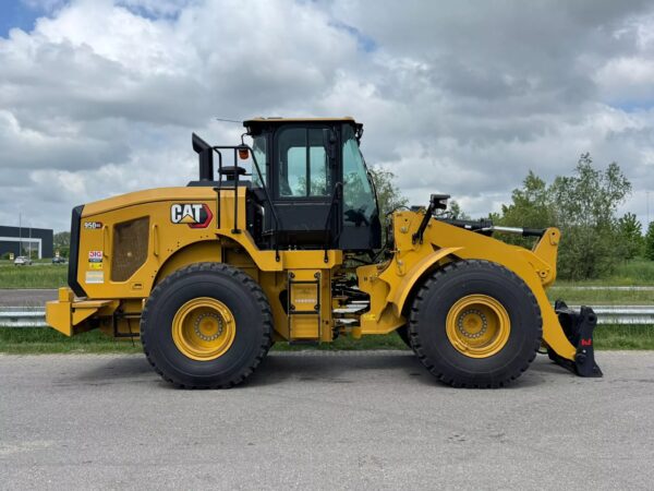 Caterpillar 950GC Wheel Loader – New / CE - Image 5