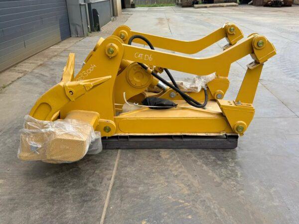 Caterpillar D6 New Gen Ripper with 1 Cylinder Attachment - Image 5