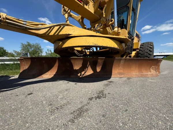 Caterpillar 140H 3306 engine Grader - Image 6