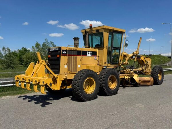 Caterpillar 140H 3306 engine Grader - Image 5