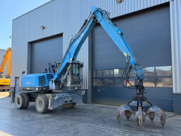 Fuchs MHL 250 E For Sale - Image 2