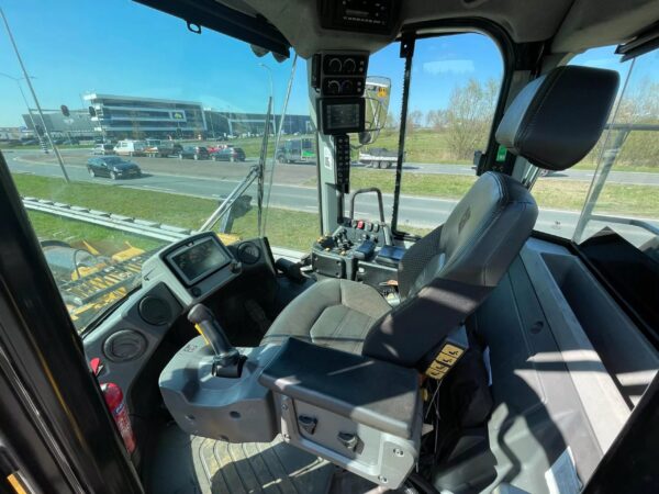 Caterpillar 972M XE Wheel Loader - Image 6