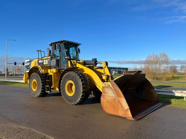 Caterpillar 966M Loader for sale | 3th function High lift wheel Loader - Image 6