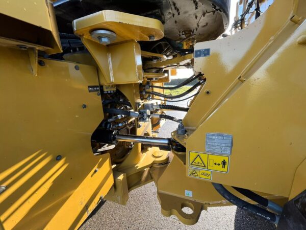 Caterpillar 966M Loader for sale | 3th function High lift wheel Loader - Image 8