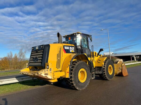 Caterpillar 966M Loader for sale | 3th function High lift wheel Loader - Image 17