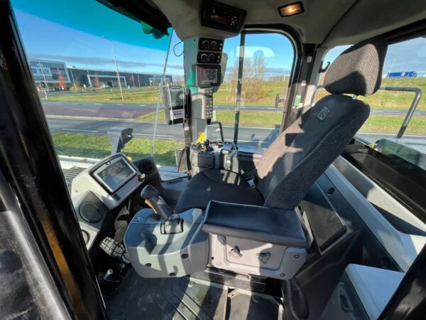 Caterpillar 966M Loader for sale | 3th function High lift wheel Loader - Image 10