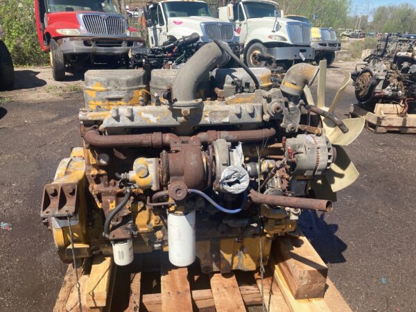 2000 Caterpillar C12 410hp Diesel Engine w/Jakes - Image 2