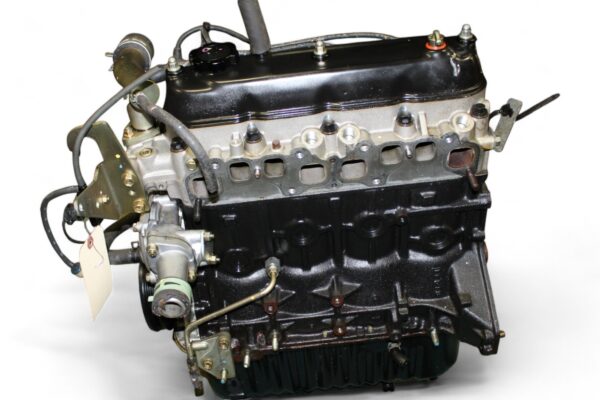 Toyota I4 2.2L OHV 8-Valve Engine JDM 4Y - Image 3