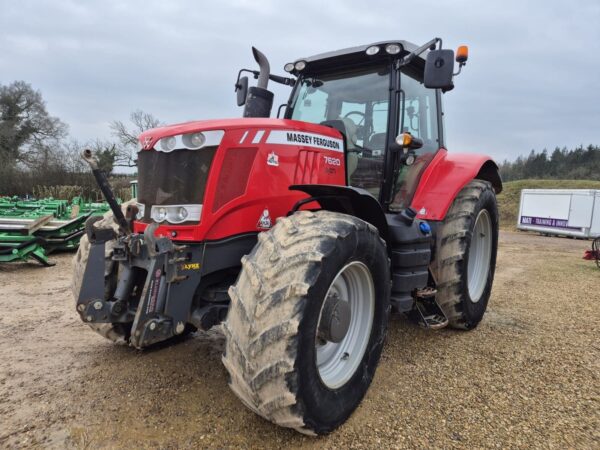 2013 MASSEY FERGUSON 7620