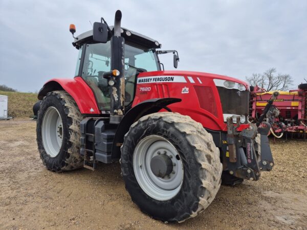 2013 MASSEY FERGUSON 7620 , 7338 hours - Image 2