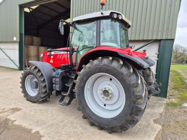 MASSEY FERGUSON 7619 DYNA-6 4WD Tractor, Year 2012, One Owner From New! - Image 10