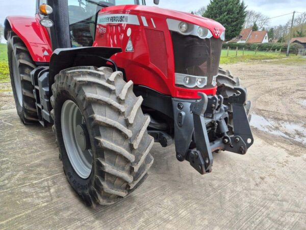 MASSEY FERGUSON 7619 DYNA-6 4WD Tractor, Year 2012, One Owner From New! - Image 12