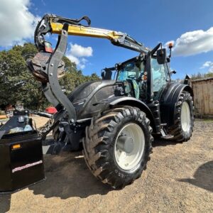 VALTRA T234V MR19 4wd Logging Tr