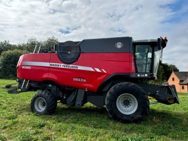 MASSEY FERGUSON 9380 DELTA Combine Harvester, Hybrid, Year 2016, Only 752 drum hours - Image 2