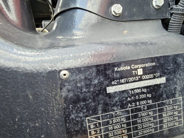 KUBOTA M7-173 Premium 4wd Tractor with Front Linkage, Year 2022, 460 Hours From New ! - Image 11